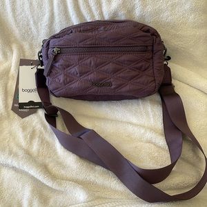 Baggallini quilted crossbody